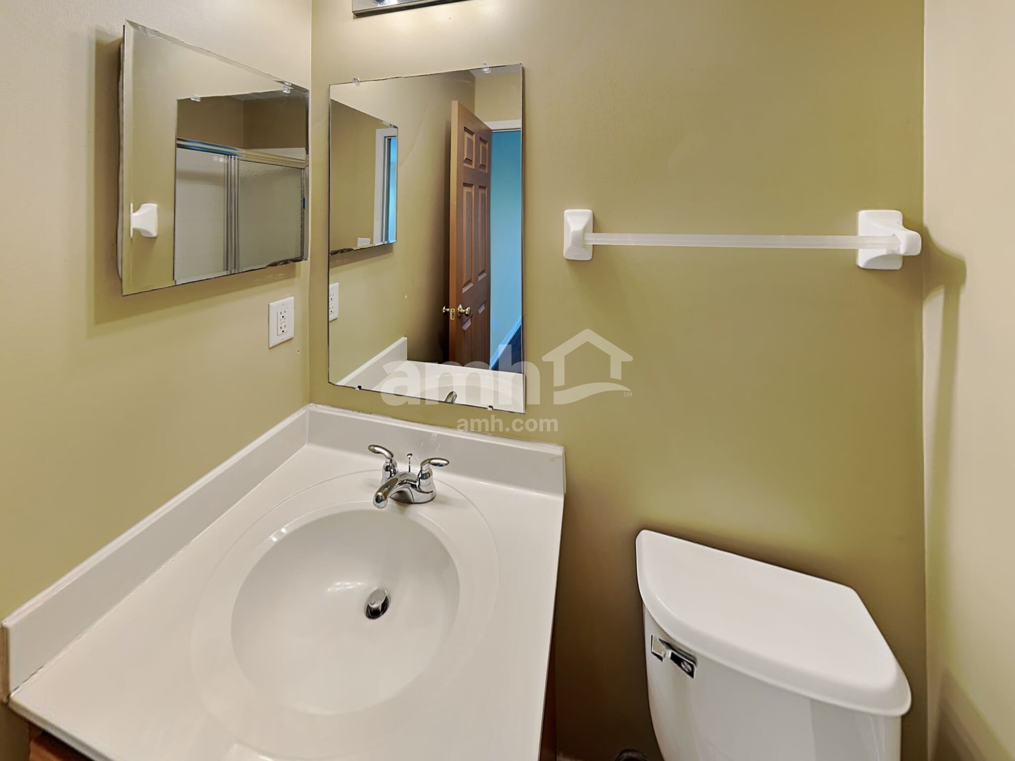 Building Photo - 7961 Blacklick View Dr