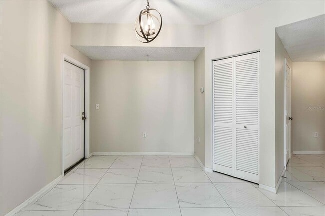 Building Photo - 5655 Bentgrass Dr