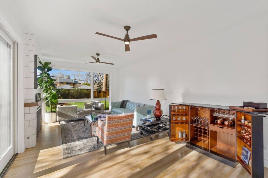 Building Photo - 1500 W Mulberry St