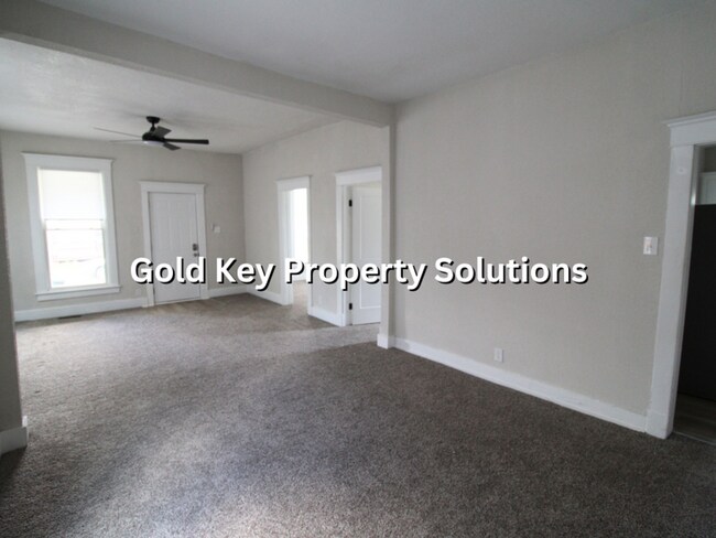 Building Photo - MUNCIE Updated 3 BR 1 BA House with Central Air and Upgraded Appliances (SECTION 8 APPROVED)