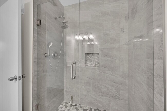 Building Photo - 5133 Brisata Cir