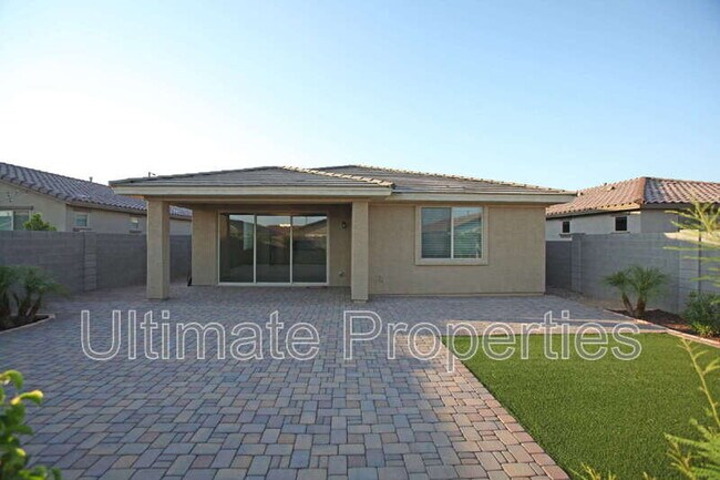 Building Photo - 14563 W Dahlia Dr
