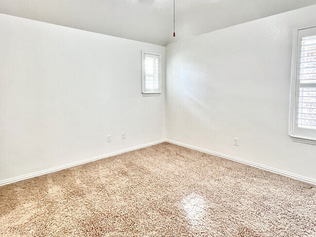 Building Photo - 78 Lindenberry Cir