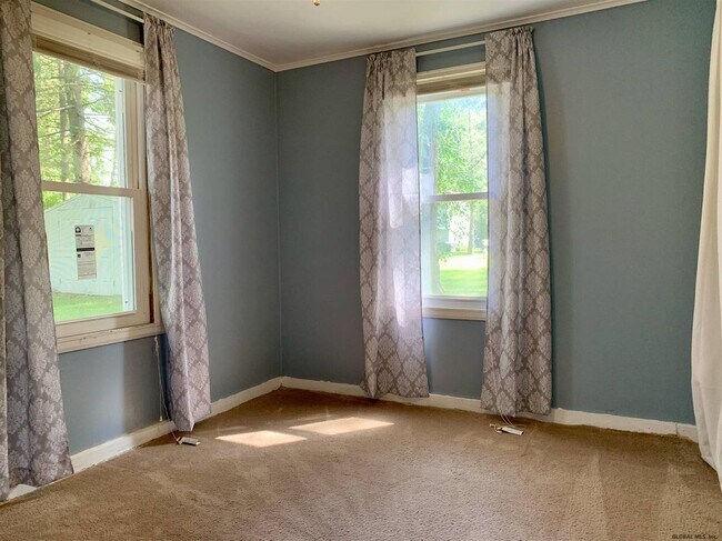 Building Photo - 934 Mohegan Rd