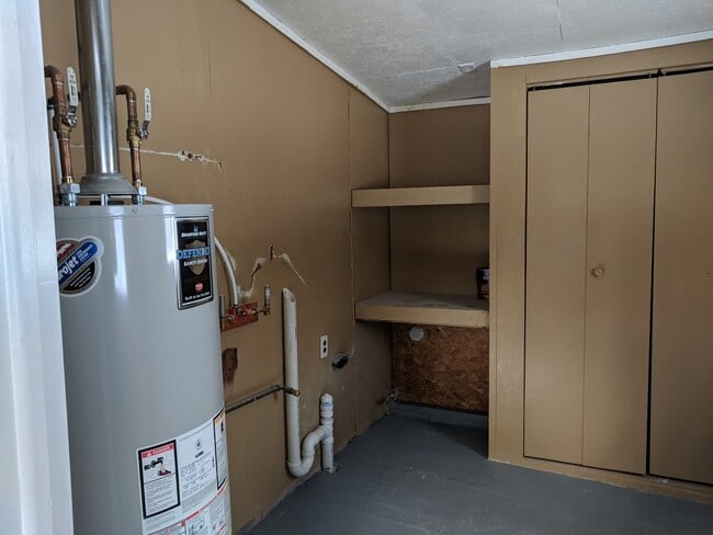 Building Photo - 54 S Sheridan Dr