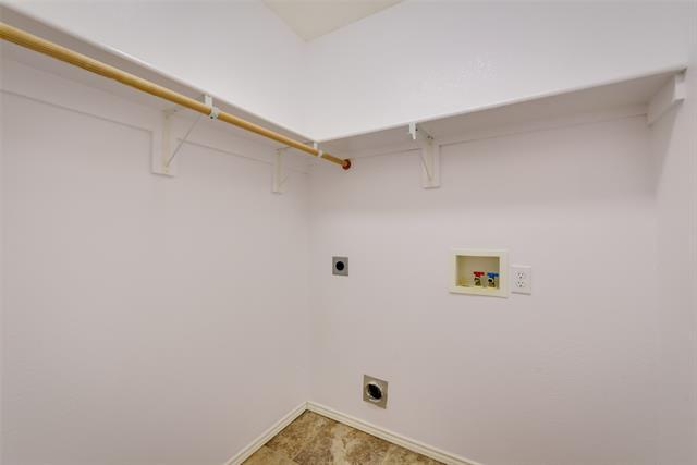 Building Photo - 728 Quail Dr