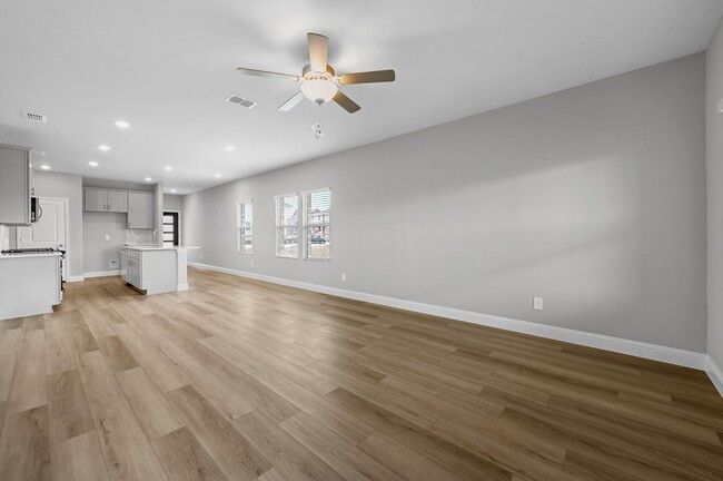 Building Photo - 712 Trace Trl