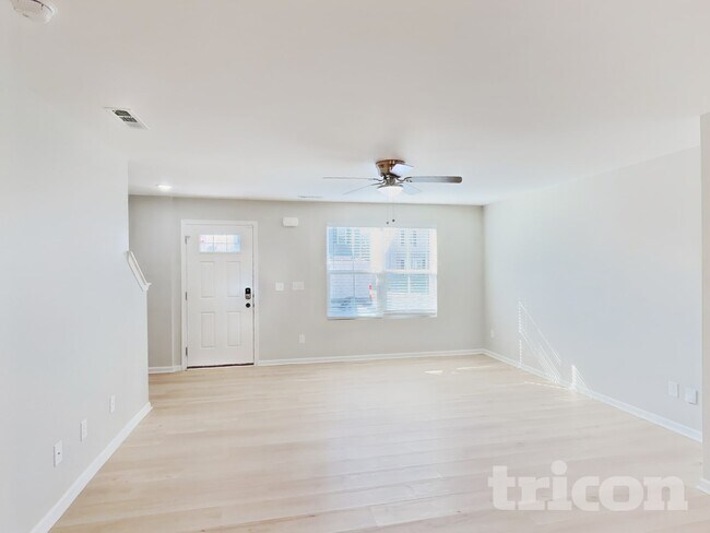 Building Photo - 4114 S Downs Cir