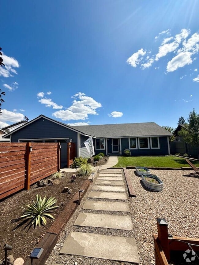 Building Photo - Serene Remodeled 4 Bedroom on Large Lot w/...