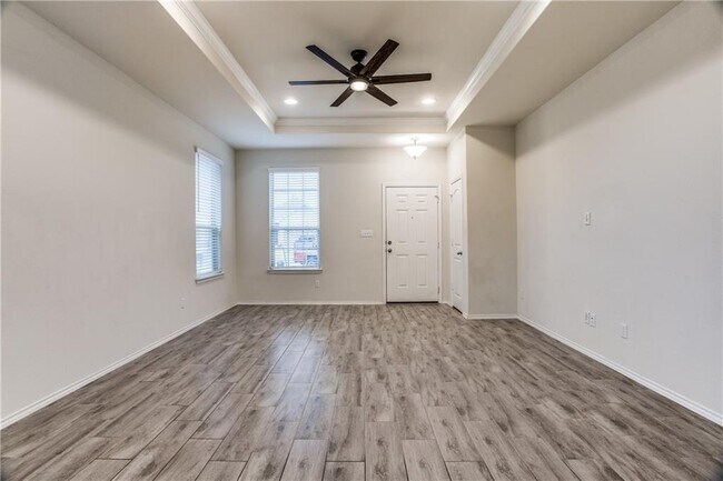 Building Photo - 1413 Cliffbrake Wy