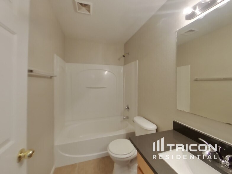 Building Photo - 30603 N Desert Star Dr