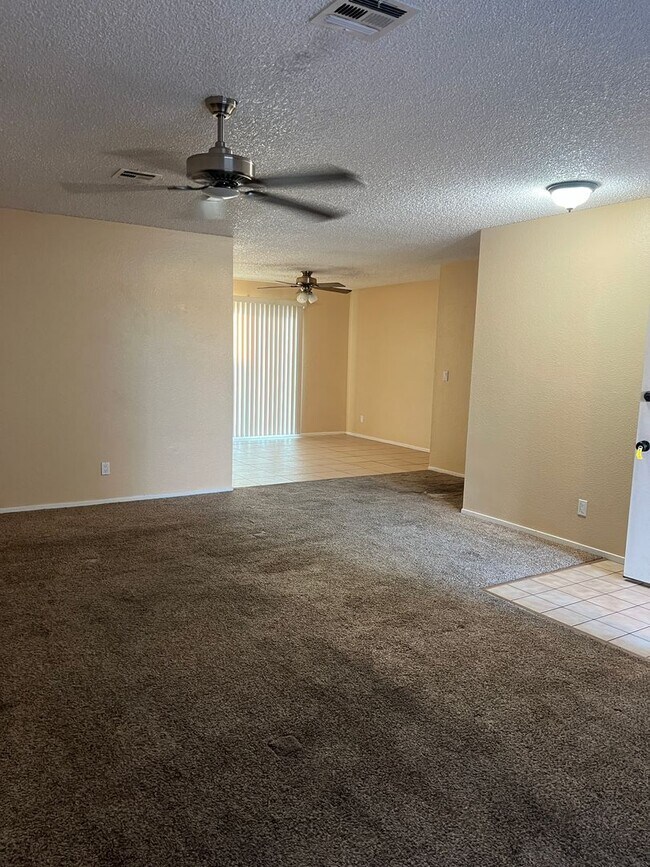Building Photo - All Appliances