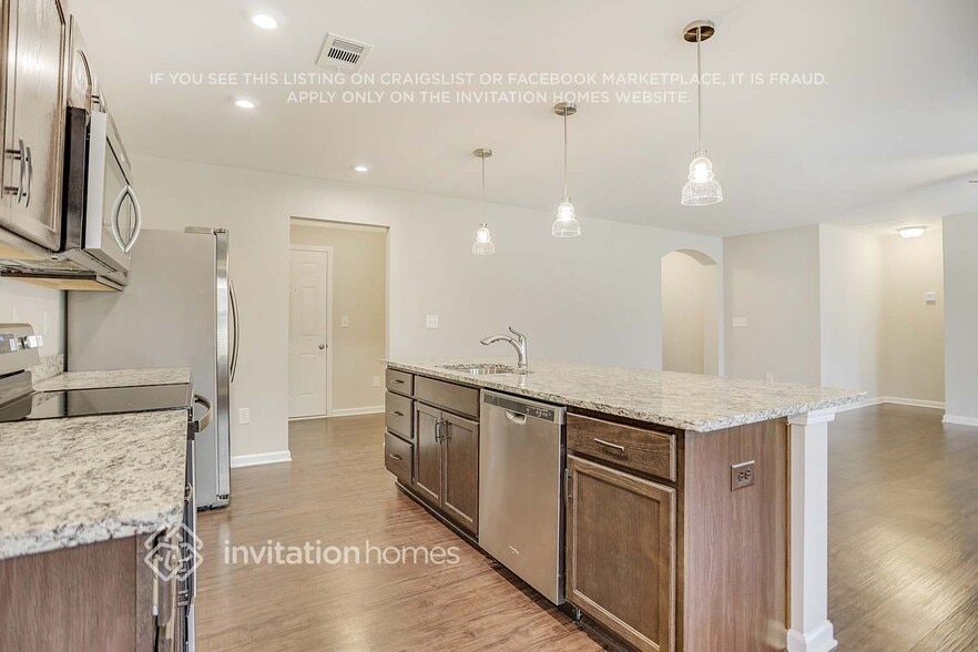 Building Photo - 351 Moonlit Trail