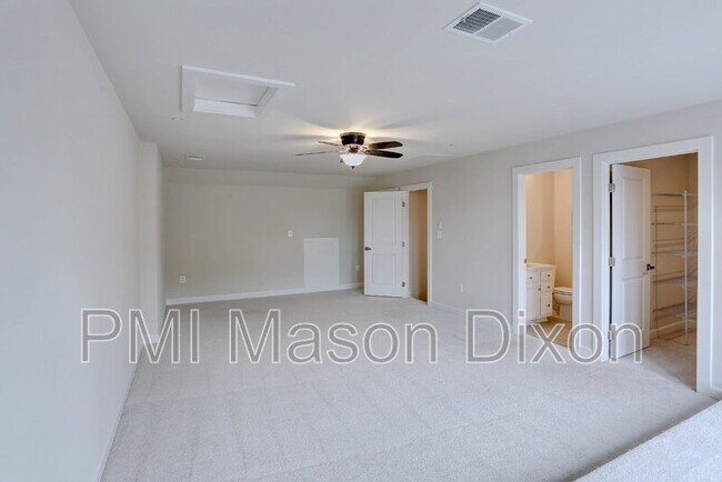 Building Photo - 4023 Dorseys Rdg Sq