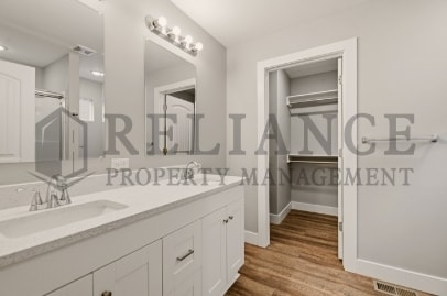 Building Photo - 4639 E 45th St N