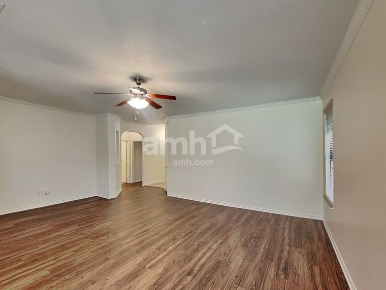 Building Photo - 14113 Silkwood Dr