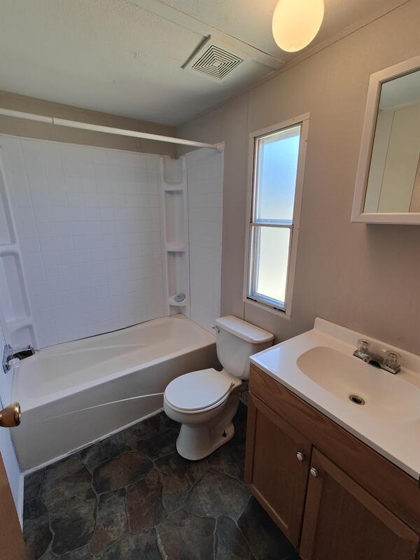 Building Photo - 308 Sunshine Dr