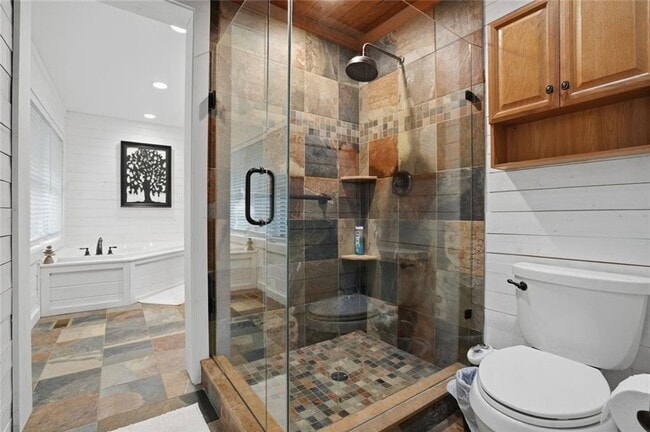 Building Photo - 64 Paddock Wy