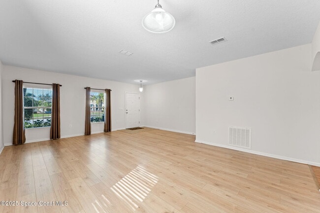 Building Photo - 1517 Attilburgh Blvd