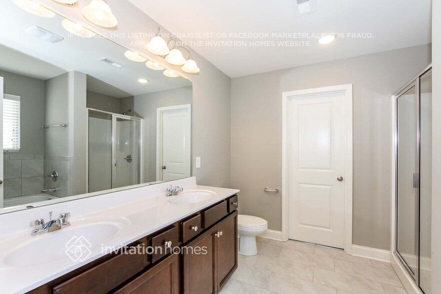 Building Photo - 5415 Roberta Crossing Dr