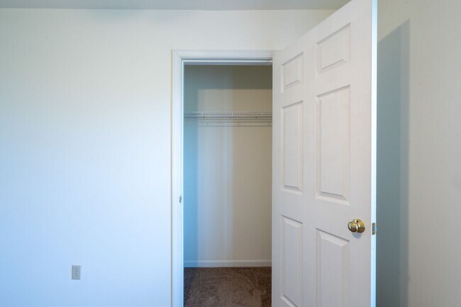 Building Photo - 3523-3525 Prescott Dr.