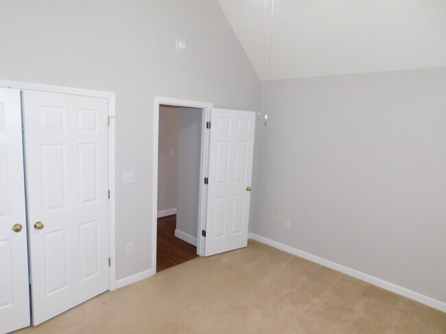Building Photo - 235 Harbor Landing Dr