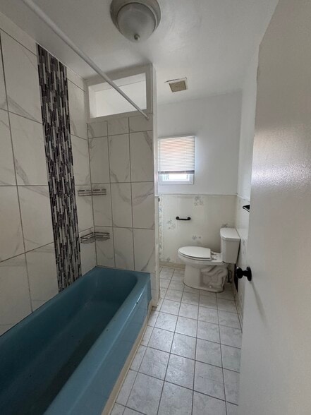 Building Photo - 5524 Locust St