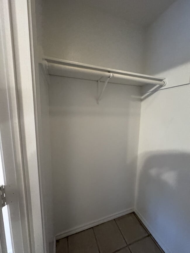 Building Photo - "Charming 1-Bedroom Retreat in San Marcos – Perfect Balance of Comfort and Convenience!"