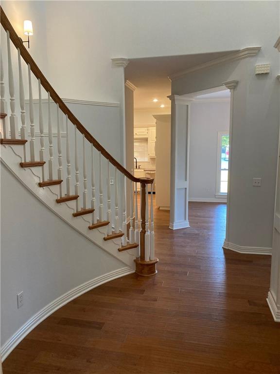 Building Photo - 420 E New Hope Rd