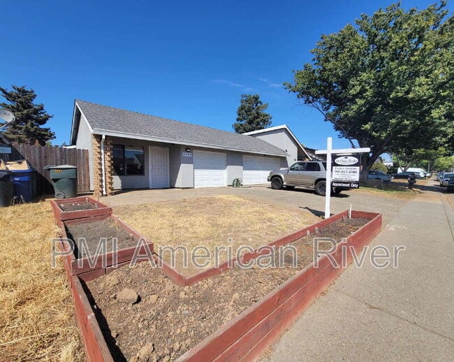 Primary Photo - 9627 Old Placerville Rd