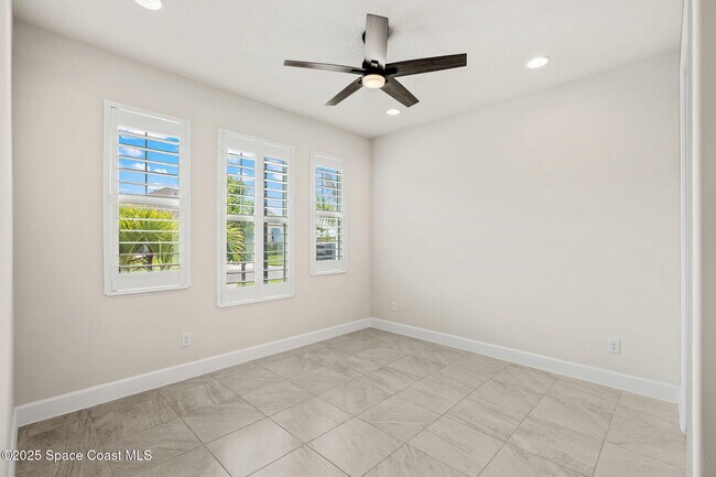 Building Photo - 2999 Pangea Cir