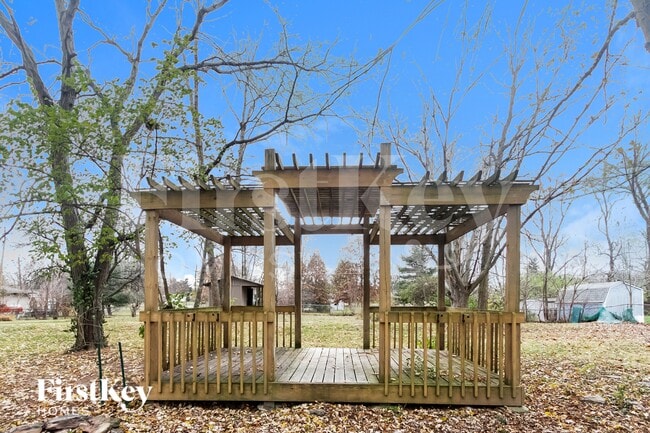 Building Photo - 9045 E 18th St