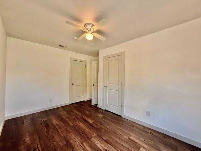 Building Photo - 1103 Haynes St