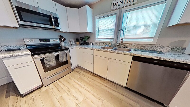 Building Photo - 445 Ames St