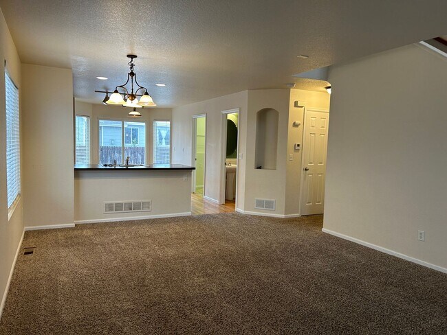 Building Photo - 2145 Clipper Way