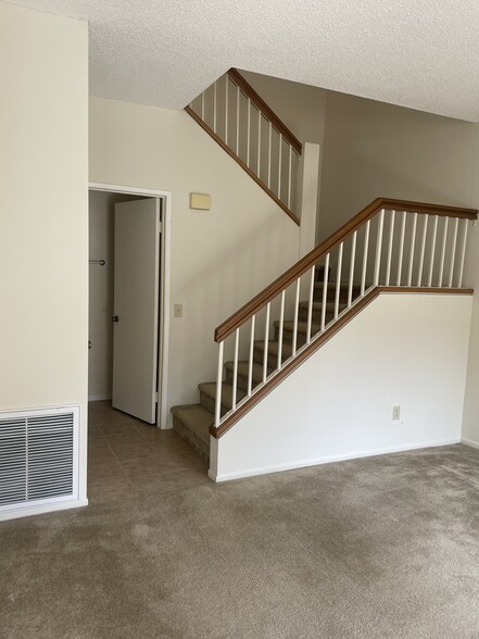 Building Photo - 155 N Singingwood St