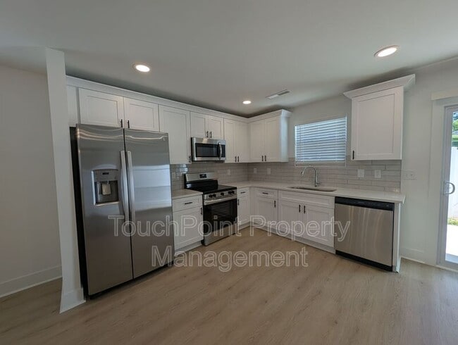 Building Photo - 1413 Arden Ave