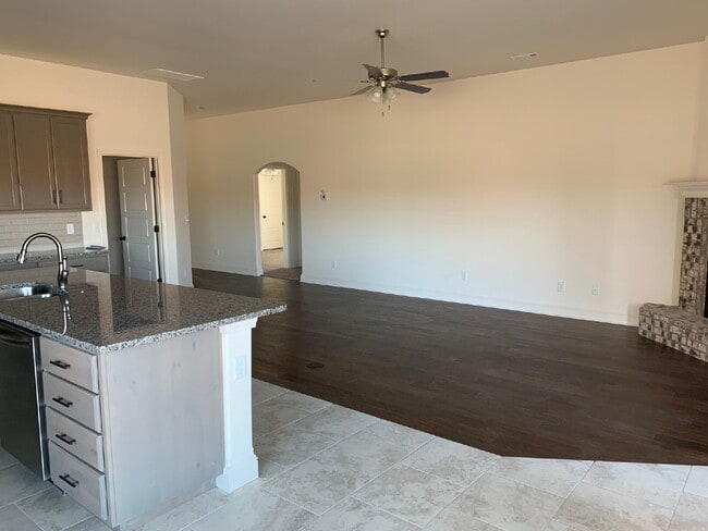 Building Photo - 740 Arkansas Black