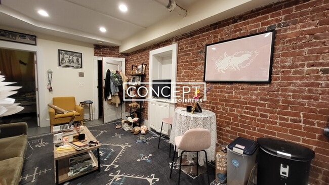 Building Photo - 38 High St