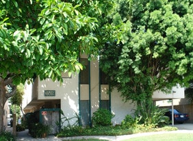 Building Photo - 3509 Mentone Ave