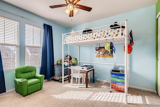 Building Photo - Stunning 3 bed 2.5 ba home for rent at Murphy Creek neighborhood Aurora CO 80018