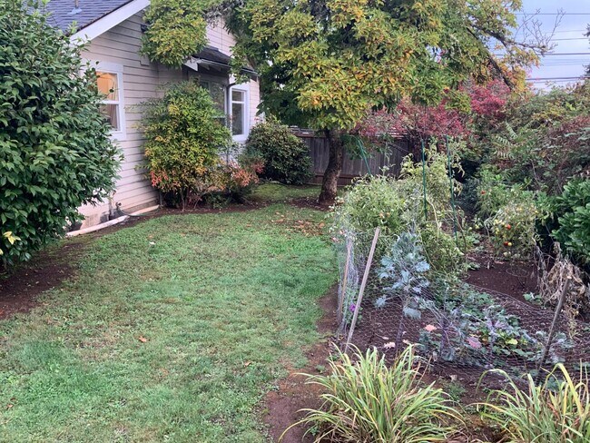 Building Photo - 3056-04 - MSF Properties
