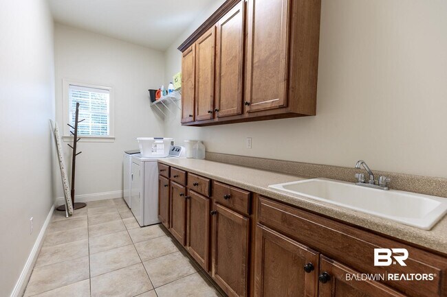 Building Photo - 7316 Northbrook Cir