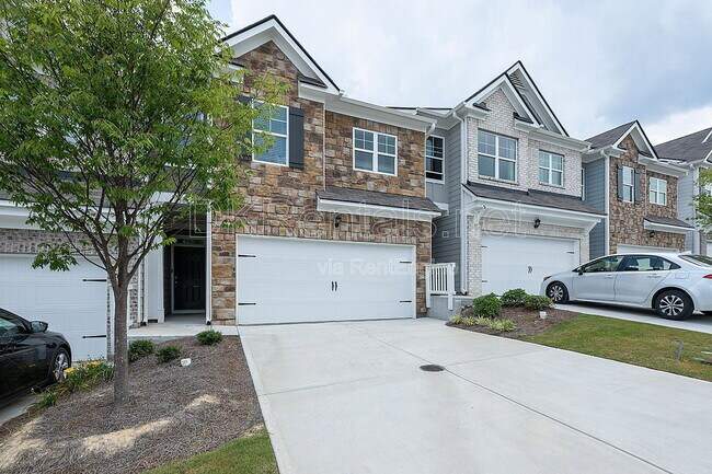 Building Photo - 3031 Greyton Dr