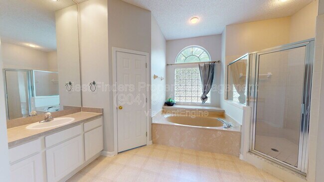 Building Photo - 12180 Basalt Dr N