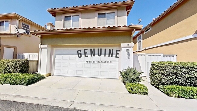 Building Photo - Spacious 3Bd 2.5Ba Home w/Den