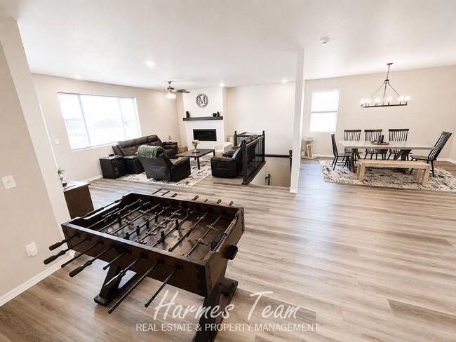 Building Photo - 11017 Coastal Hls Ln