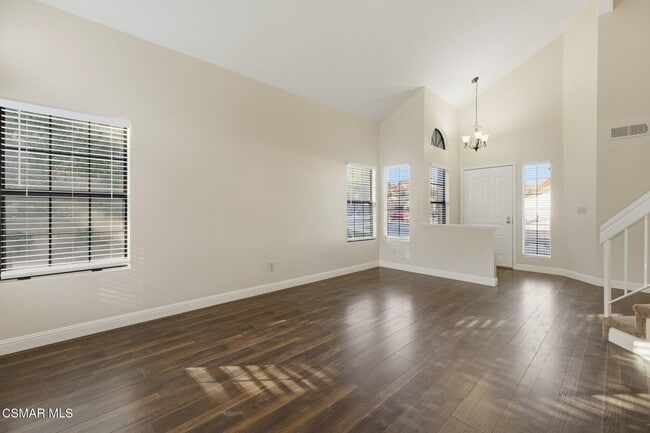 Building Photo - 26916 Lost Oak Ct