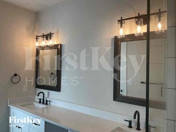 Building Photo - 11339 Tema Cir