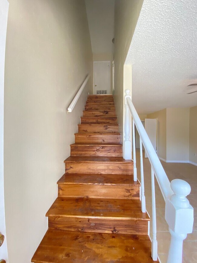 Building Photo - 3023 Toulon Dr